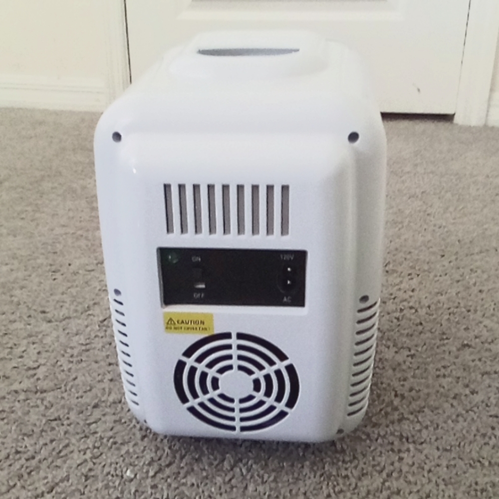 Mini fridge - Picture 4 of 4